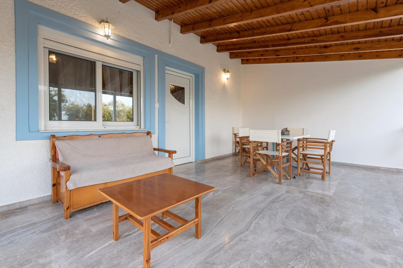 Villa Tasos Koutsoubos Koróni Eksteriør billede