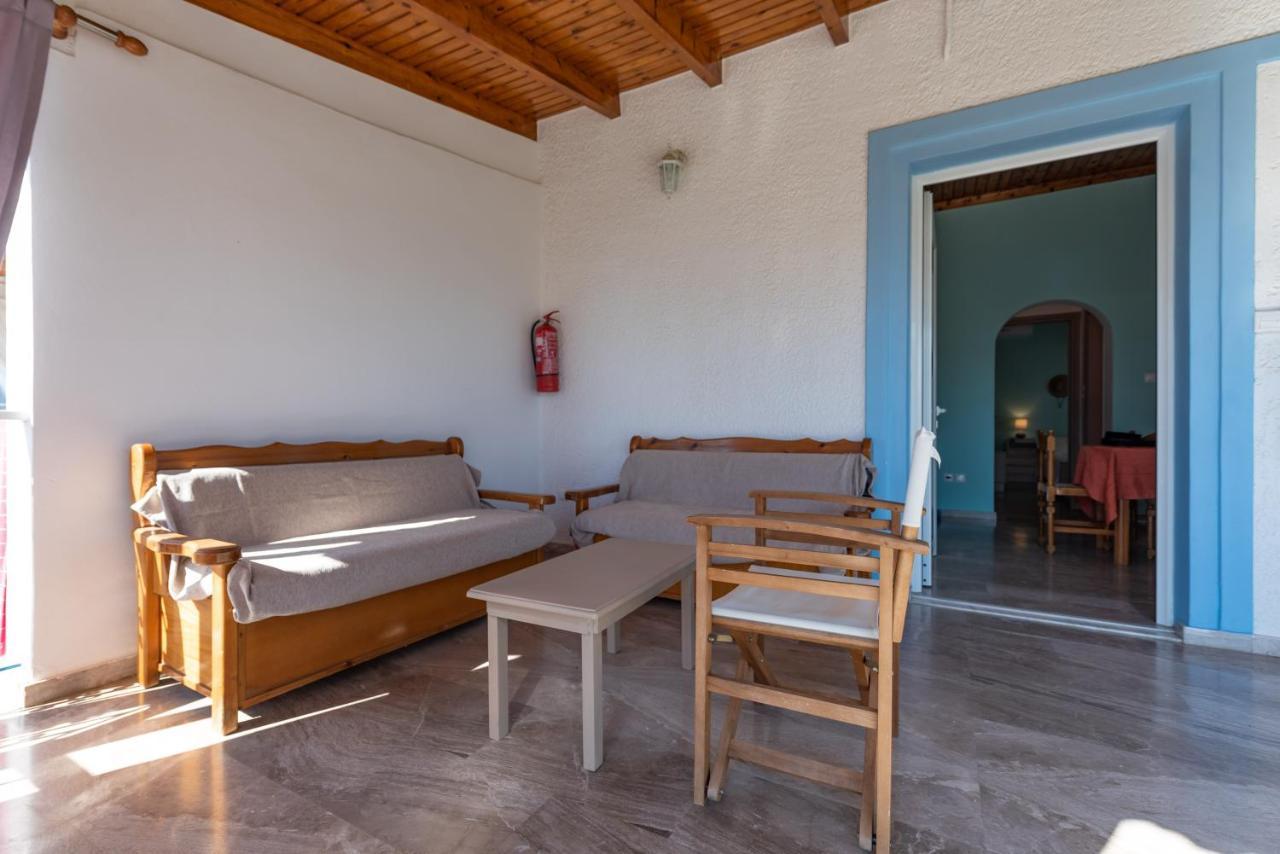 Villa Tasos Koutsoubos Koróni Eksteriør billede